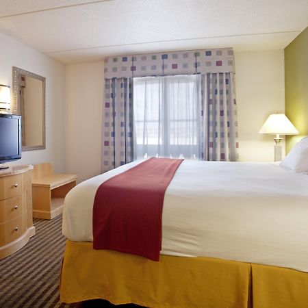 Holiday Inn Express Hotel & Suites Mooresville - Lake Norman By Ihg Екстериор снимка