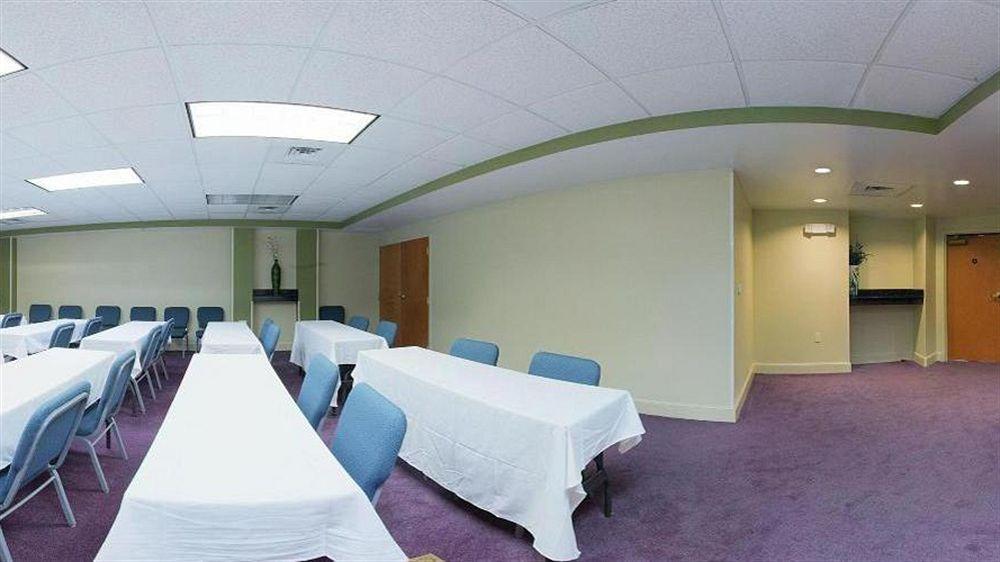 Holiday Inn Express Hotel & Suites Mooresville - Lake Norman By Ihg Екстериор снимка