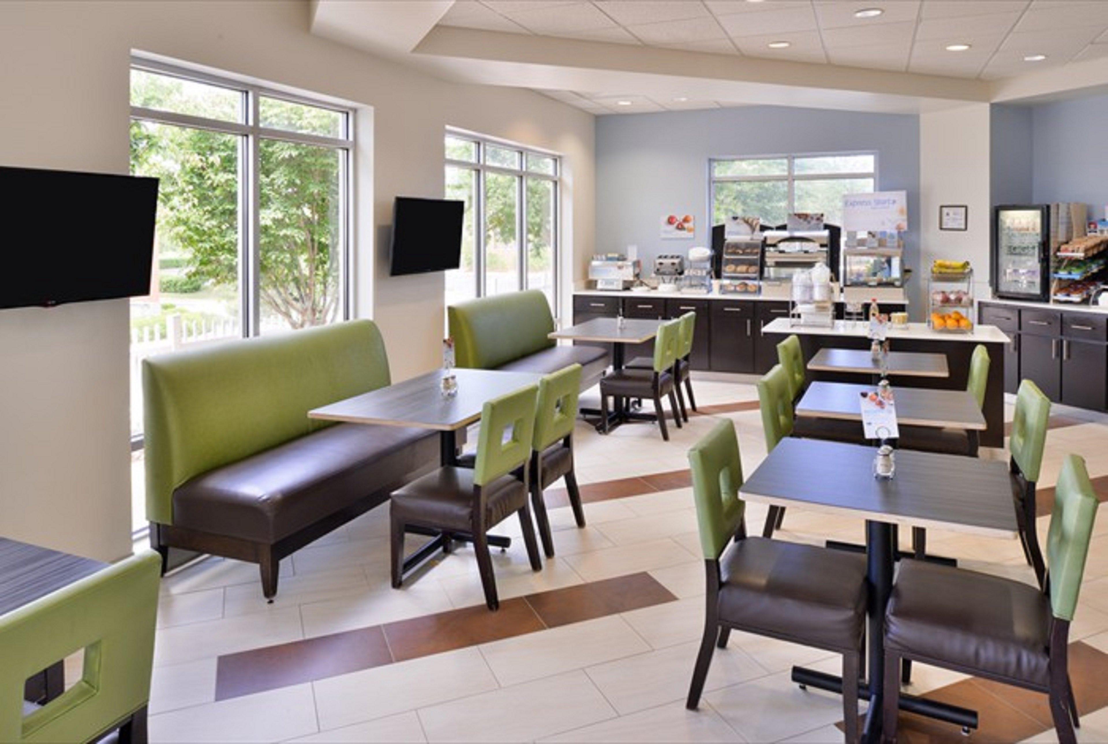 Holiday Inn Express Hotel & Suites Mooresville - Lake Norman By Ihg Екстериор снимка