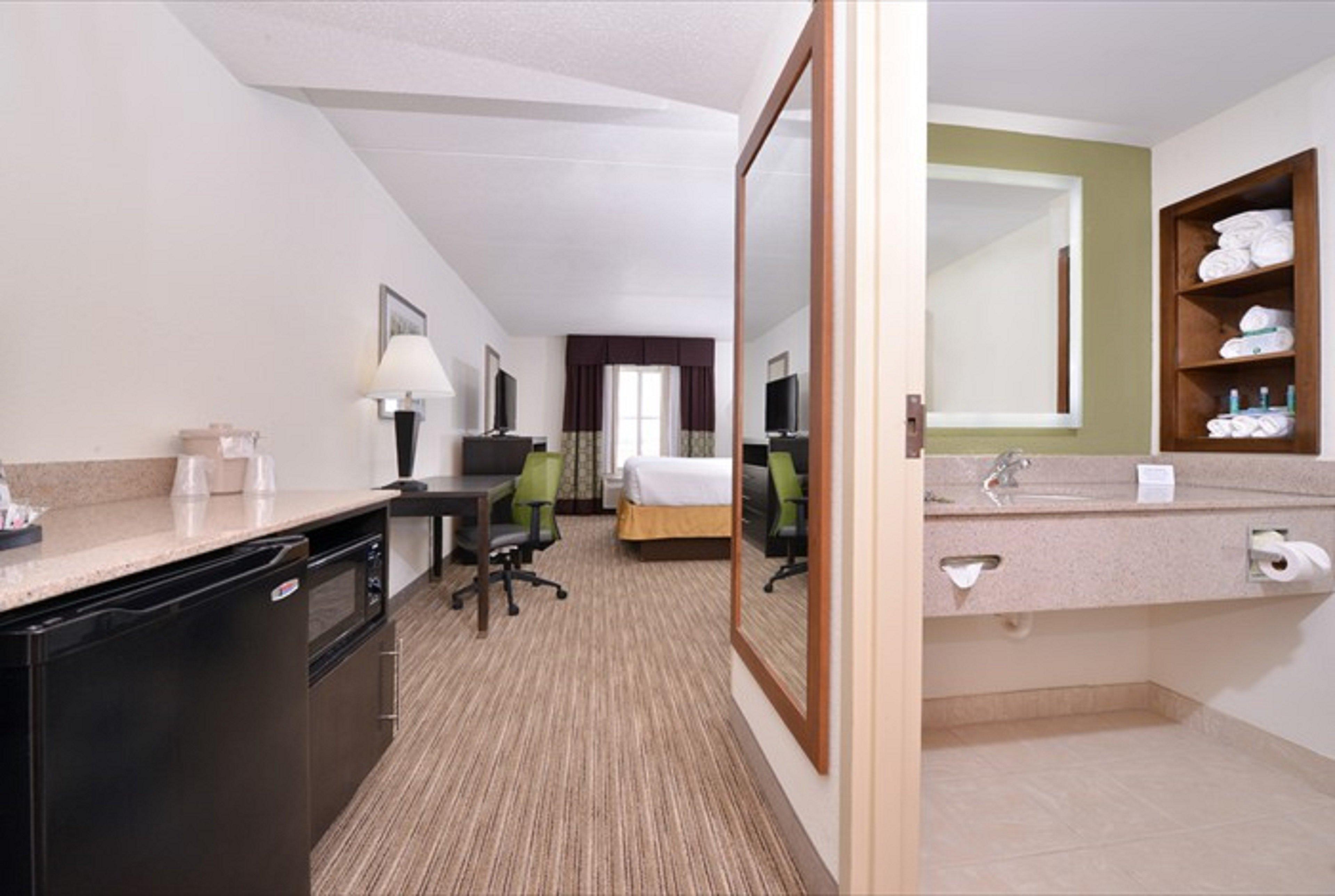 Holiday Inn Express Hotel & Suites Mooresville - Lake Norman By Ihg Екстериор снимка